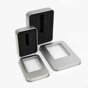 Piccola scatola di metallo per memory stick
