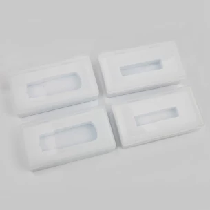 Scatola di plastica per memory stick