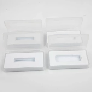 Scatola di plastica per memory stick